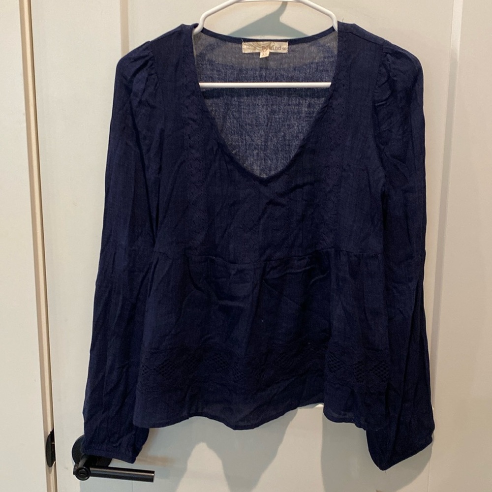 Ladies Rewind Blouse. Navy. Size XS. NWT